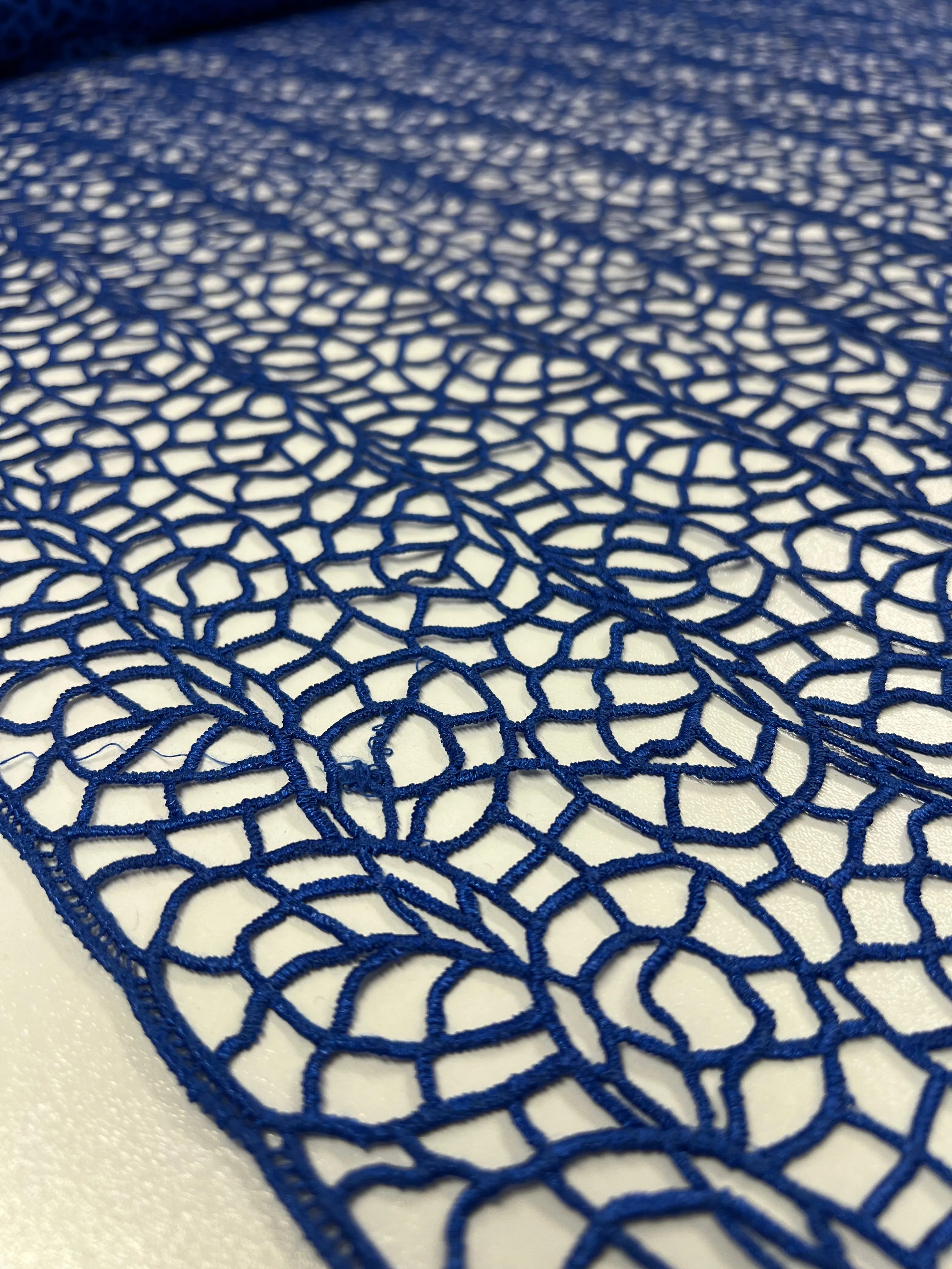 Anglaise Lace - Cobalt - 125cm