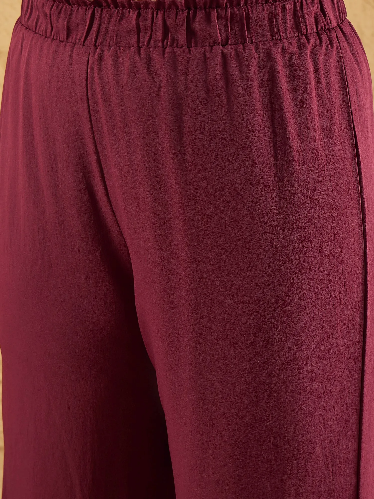 Berrylush Curve Women Solid Maroon High-Rise Elastic Waist Slip-On Wide-Leg Pleated Regular Parallel Trousers