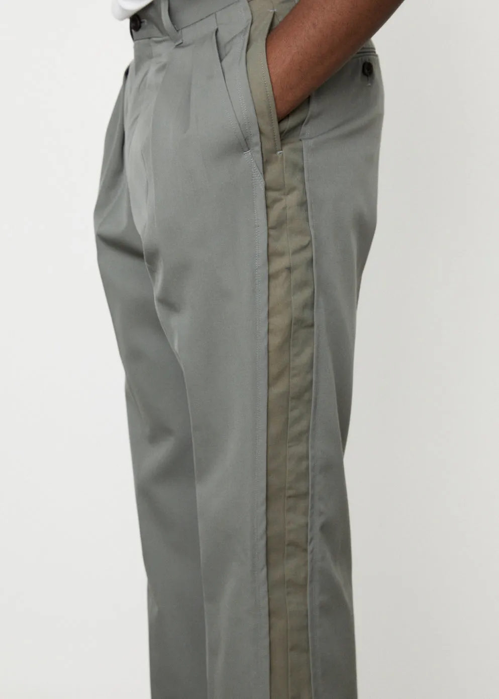 Broken Wide 2-Pleated Trousers