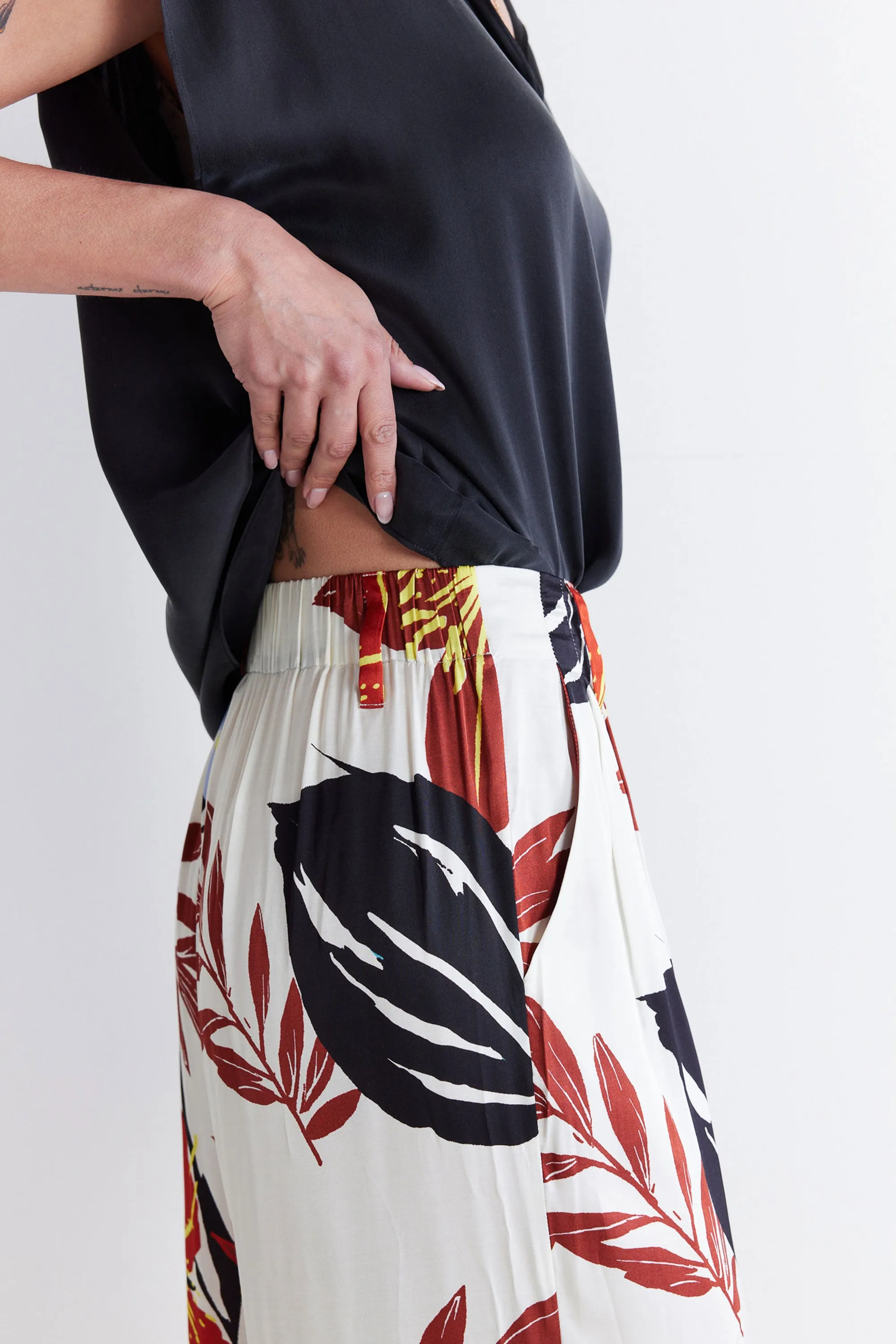 Printed Wide-Leg Trouser